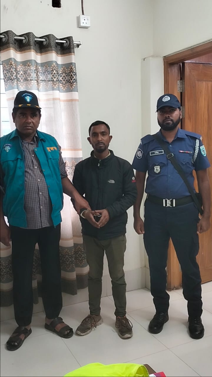 কুড়িগ্রাম আঞ্চলিক পাসপোর্ট অফিসে অনিয়মের অভিযোগ : দুদকের তৎপরতায় এক দালাল গ্রেফতার